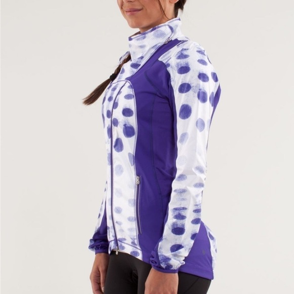 Lululemon Presta Packable Shirket Seaside Dot White / Bruised Berry Size 4 - Picture 3 of 15